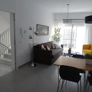 https://malaga-apartamentos-malaga-29012-3.hotelsinnerja.org